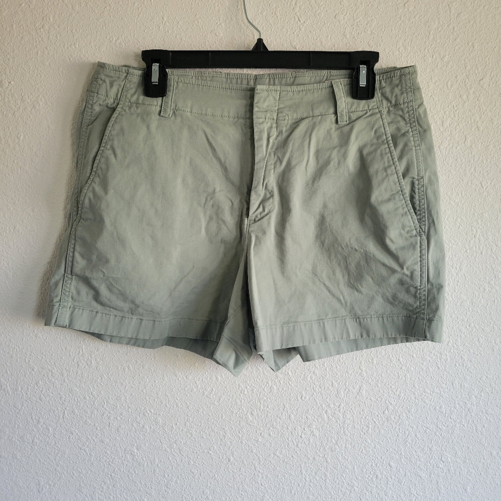 Gap 4" Downtown Khaki Short Olive Green Womens Size 12